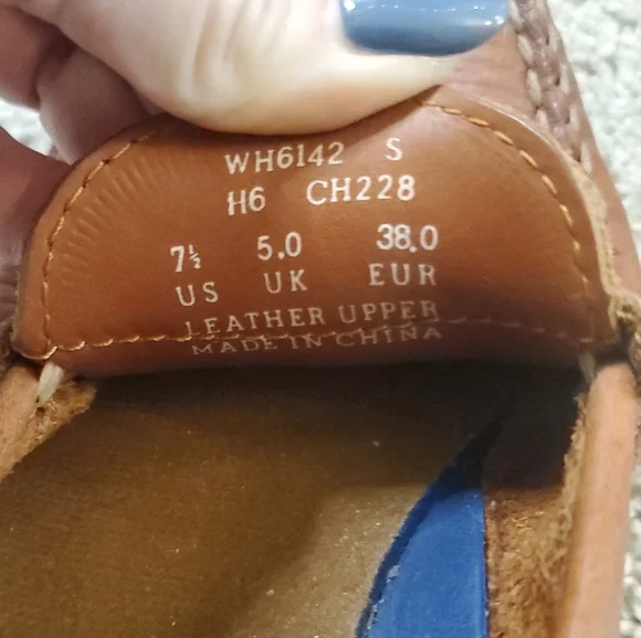 Keds Tan Leather Loafers - Picture 4 of 5